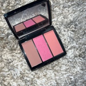 Anastasia blush trio: pool party